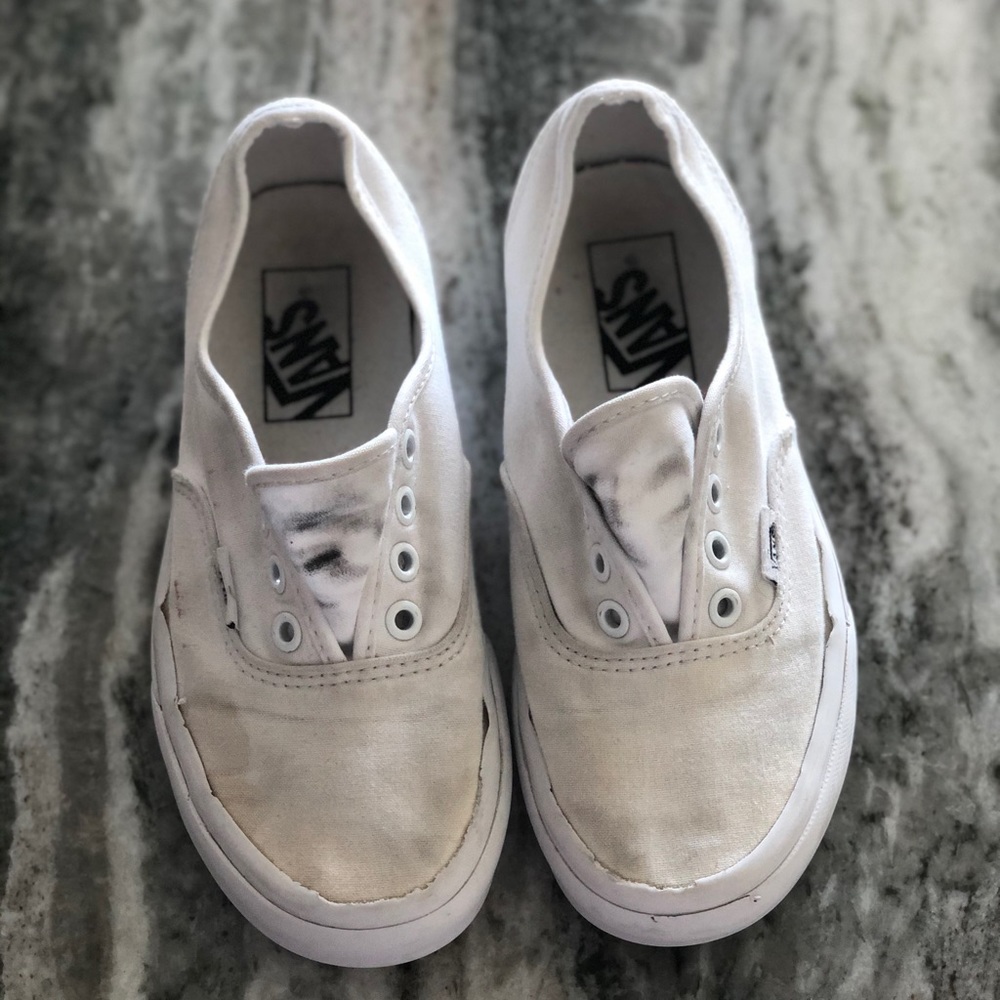 VANS sneakers size 4 men/ 5.5 women.